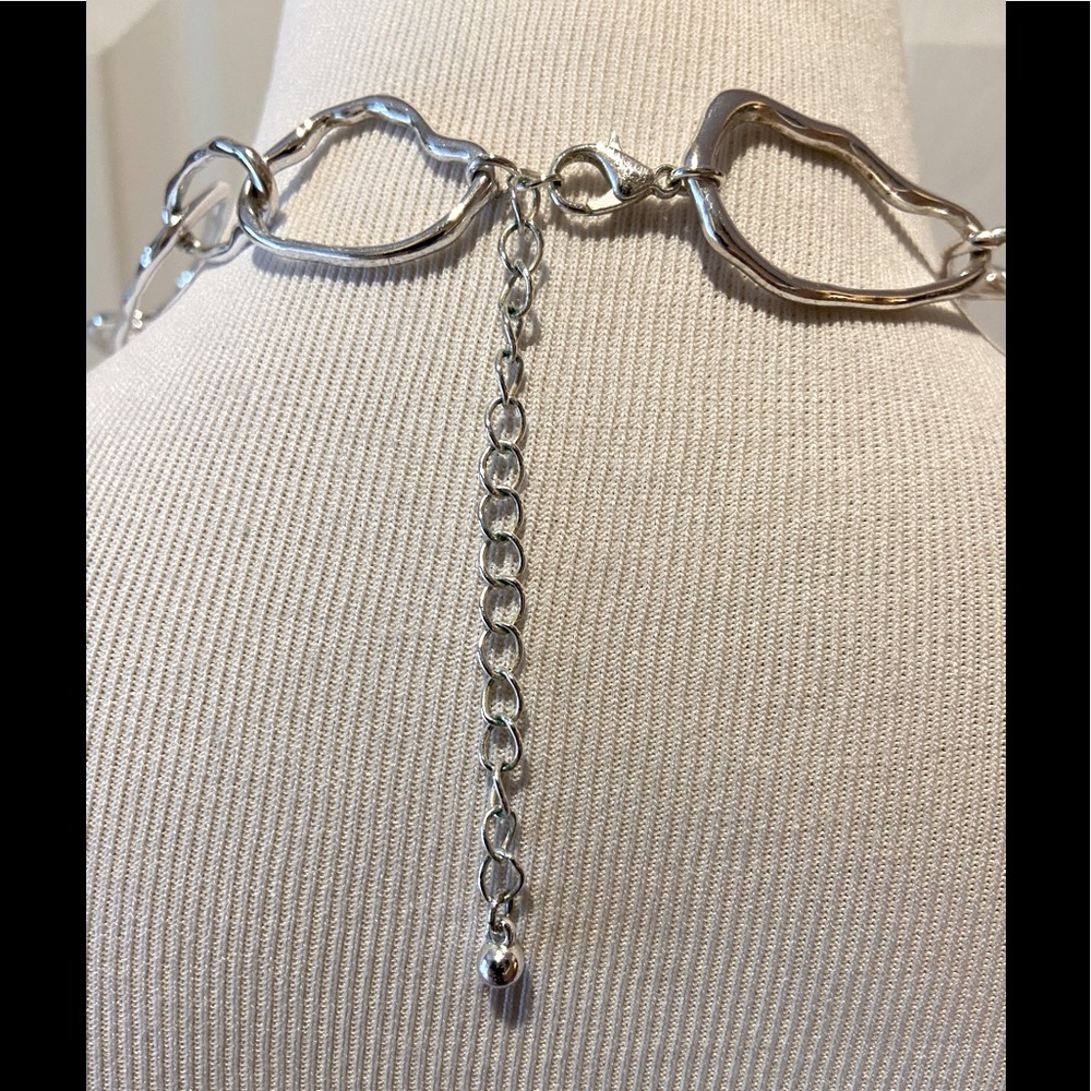 Elegant Geometric Silver Chain Statement Necklace - image 4